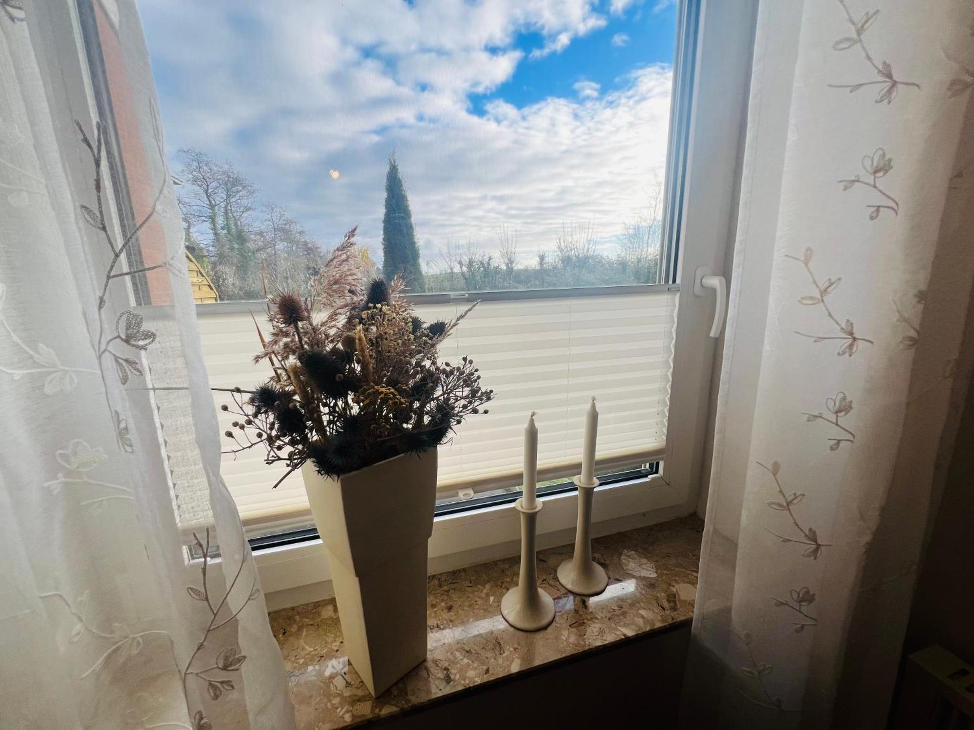 Segelund - Zeit Fuer Uns- Ruhige Und Sonnige Ferienwohnung Mit Terrasse Und Garten Nahe Strand Und Ostsee Schönhagen 외부 사진