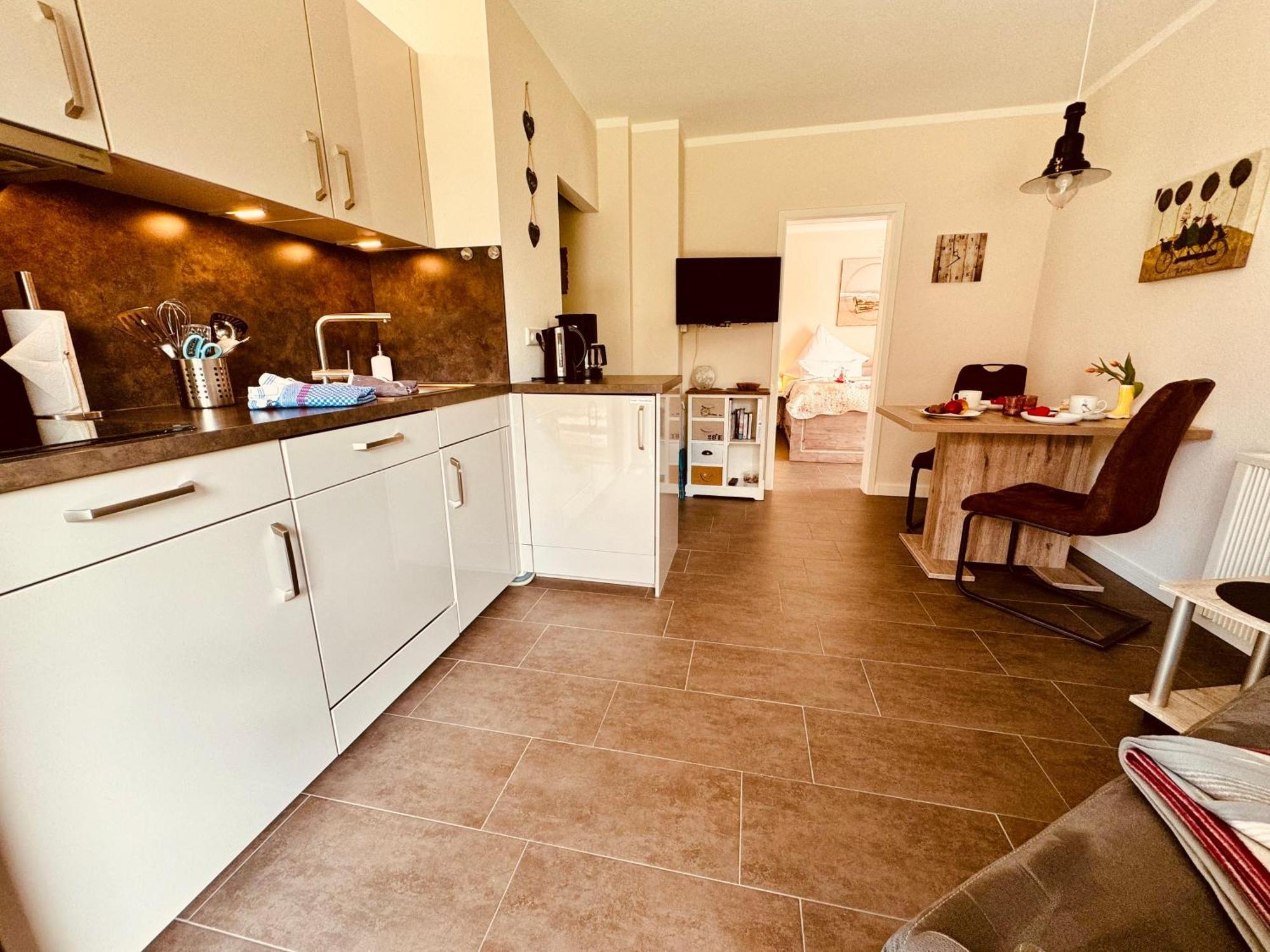 Segelund - Zeit Fuer Uns- Ruhige Und Sonnige Ferienwohnung Mit Terrasse Und Garten Nahe Strand Und Ostsee Schönhagen 외부 사진
