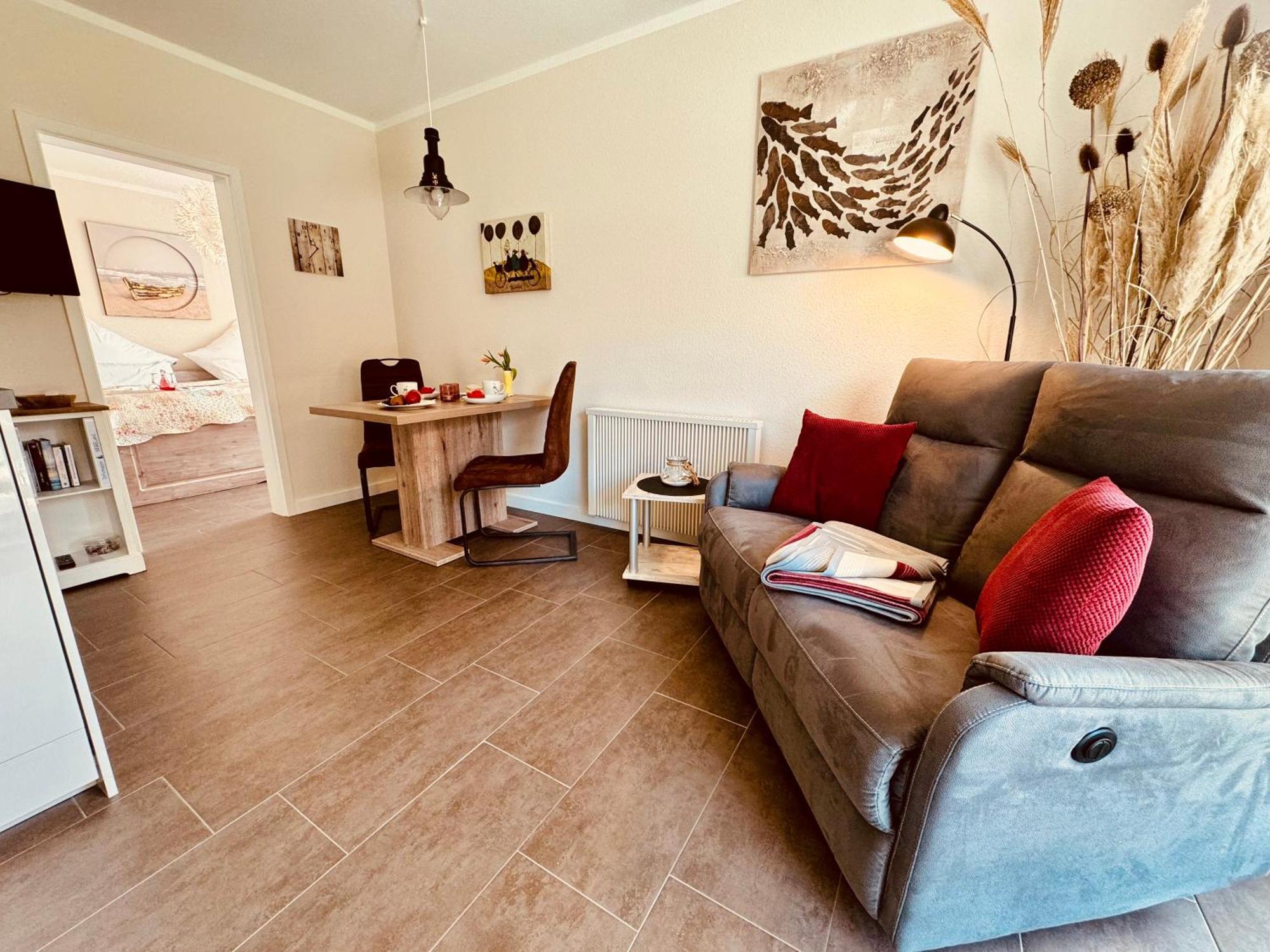 Segelund - Zeit Fuer Uns- Ruhige Und Sonnige Ferienwohnung Mit Terrasse Und Garten Nahe Strand Und Ostsee Schönhagen 외부 사진